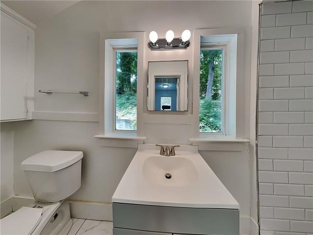 542 S Evelyn NW Place, Atlanta, GA 30318