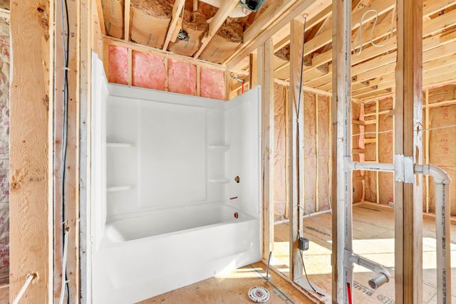 203 Donegal Dr, Clarksville, TN 37042