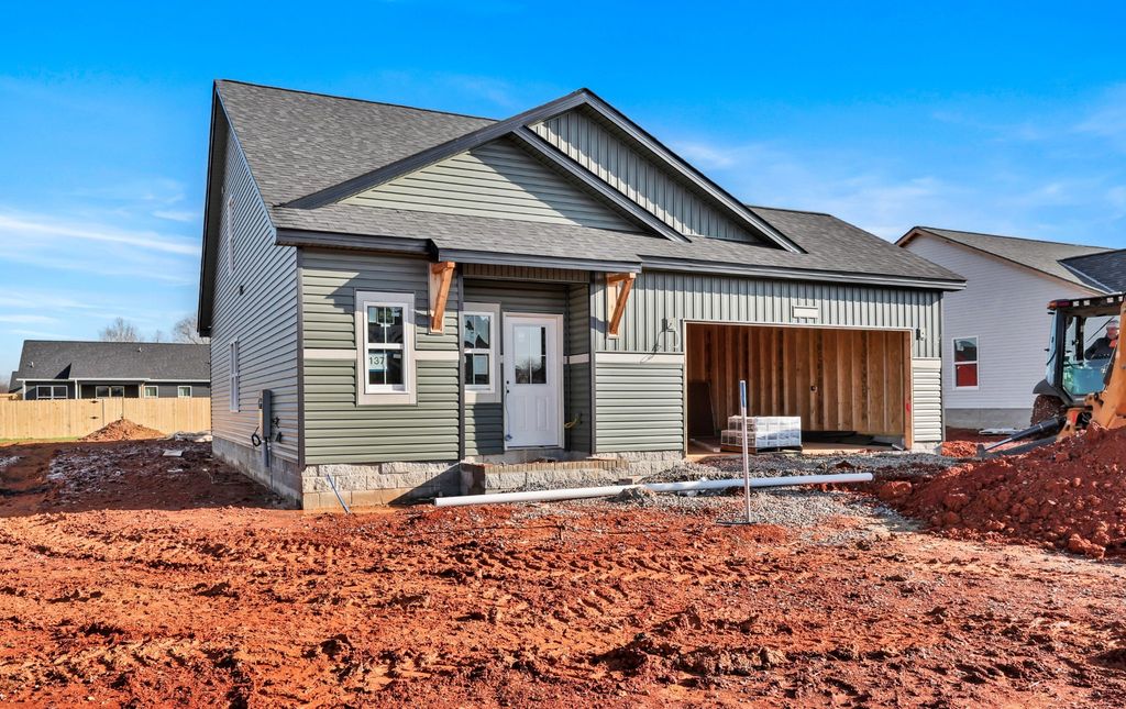 203 Donegal Dr, Clarksville, TN 37042