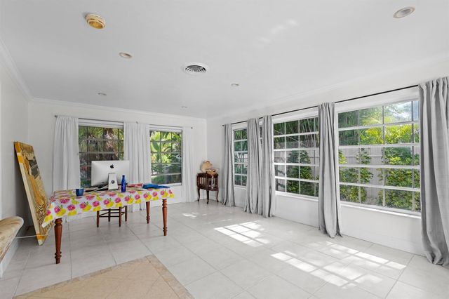 208 34th Street, West Palm Beach, FL 33407