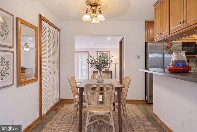 19 LYNCH FARM DR, Newark, DE 19713