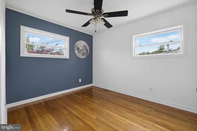 19 LYNCH FARM DR, Newark, DE 19713