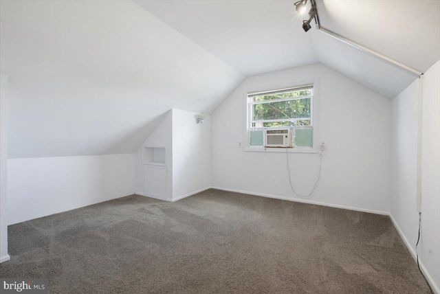 19 LYNCH FARM DR, Newark, DE 19713
