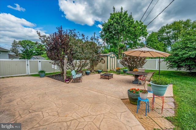 19 LYNCH FARM DR, Newark, DE 19713
