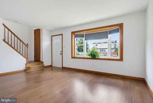 19 LYNCH FARM DR, Newark, DE 19713