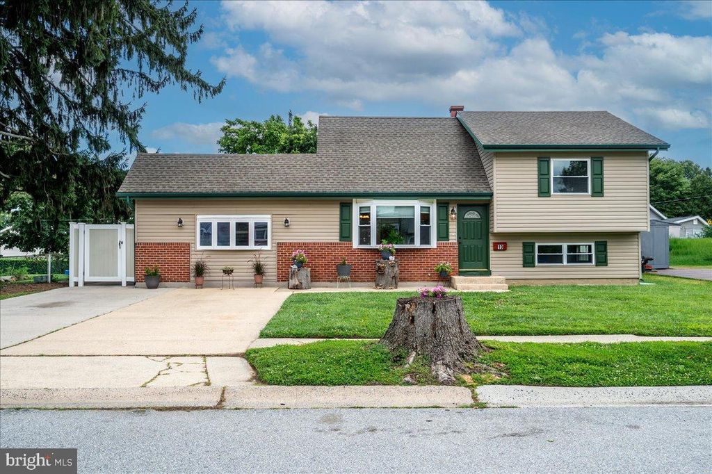 19 LYNCH FARM DR, Newark, DE 19713