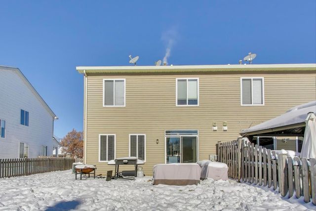 3120 Hoffman Street, Plano, IL 60545