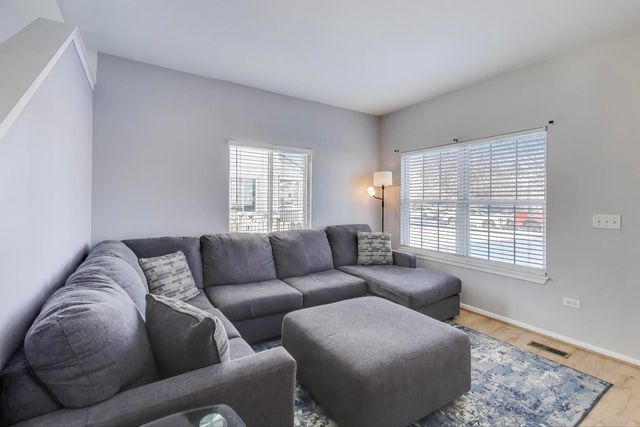 3120 Hoffman Street, Plano, IL 60545