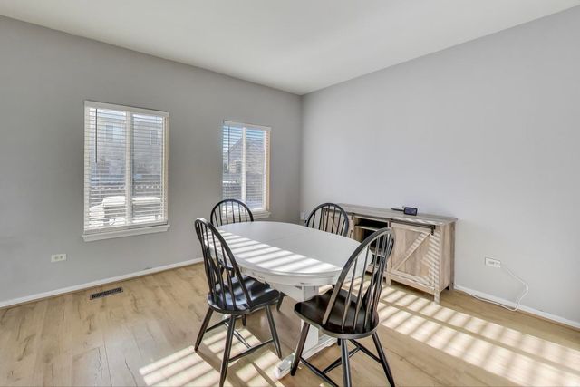 3120 Hoffman Street, Plano, IL 60545