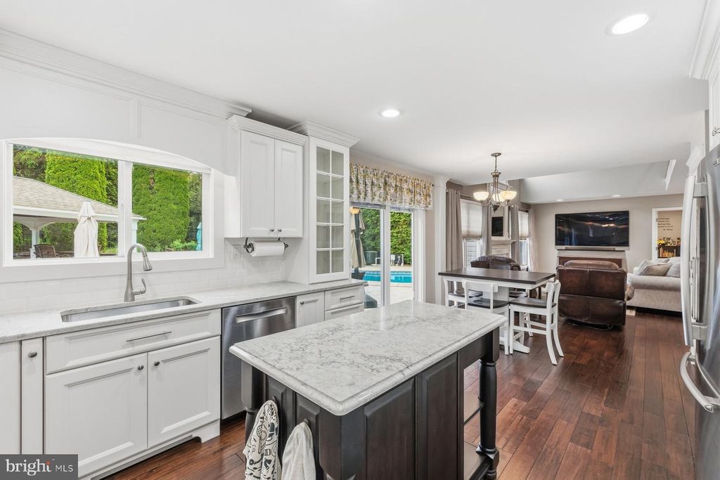 Image 12 of property listing at 6341 TWIN PONDS LN, Mount Airy, MD 21771