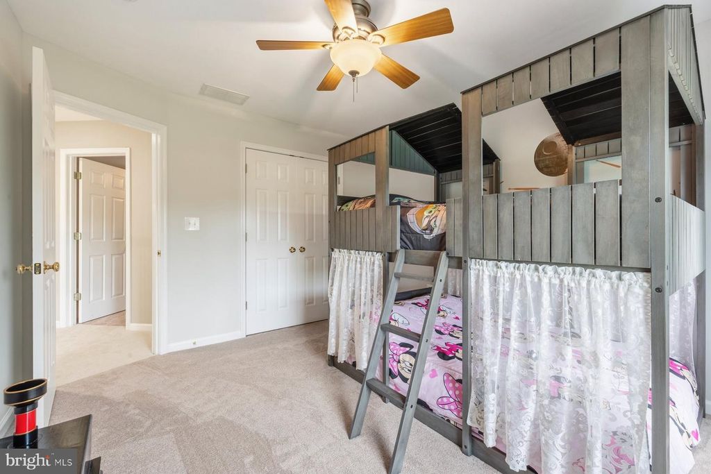 Image 29 of property listing at 6341 TWIN PONDS LN, Mount Airy, MD 21771