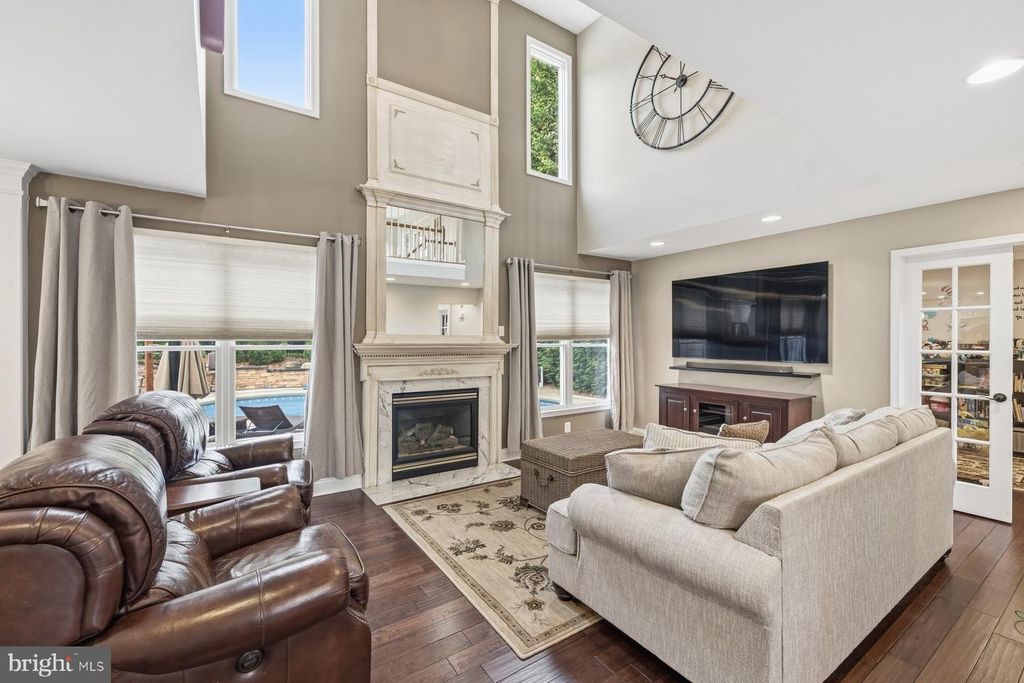 Image 4 of property listing at 6341 TWIN PONDS LN, Mount Airy, MD 21771