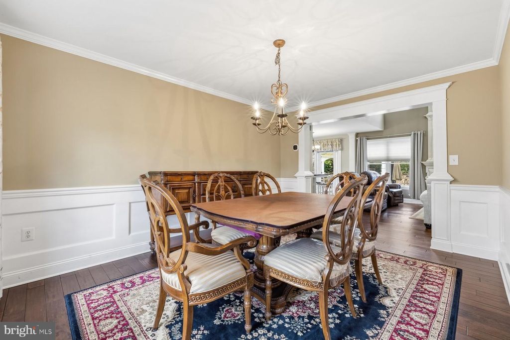 Image 8 of property listing at 6341 TWIN PONDS LN, Mount Airy, MD 21771