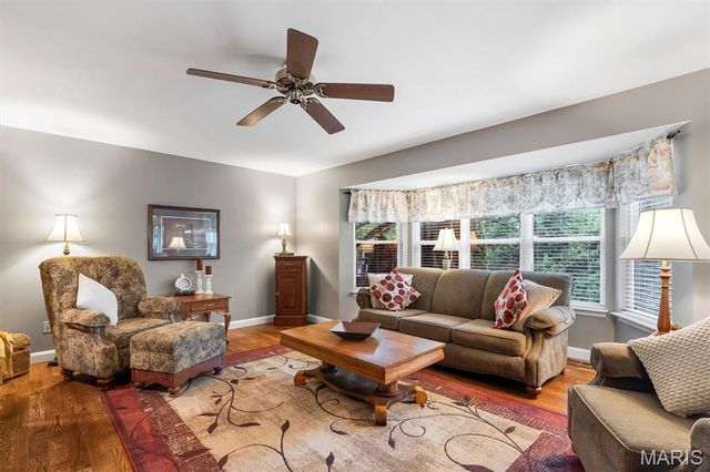 706 Summer Top Circle, Fenton, MO 63026