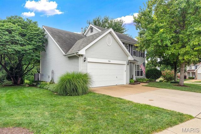 706 Summer Top Circle, Fenton, MO 63026