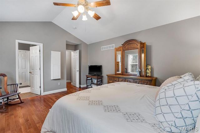706 Summer Top Circle, Fenton, MO 63026