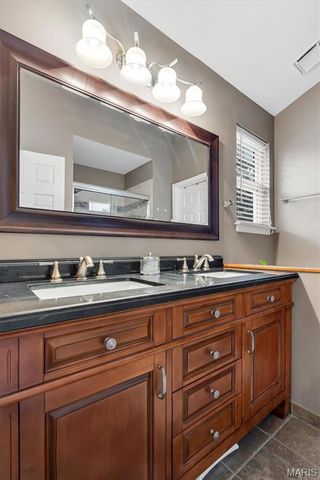 706 Summer Top Circle, Fenton, MO 63026