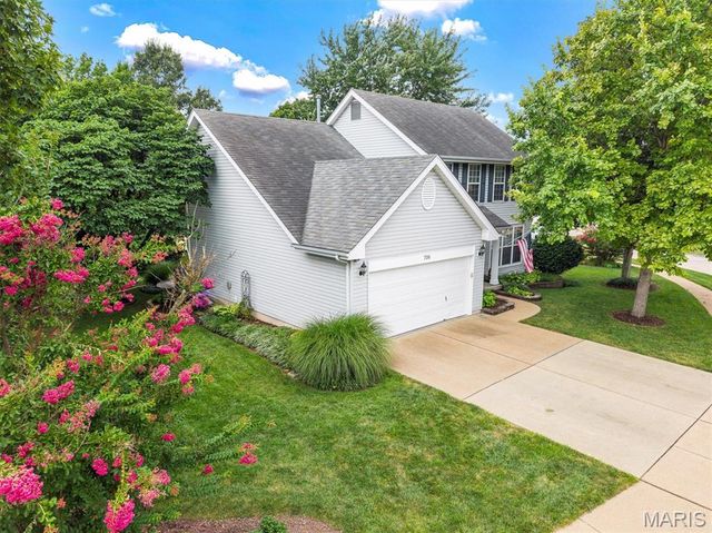 706 Summer Top Circle, Fenton, MO 63026