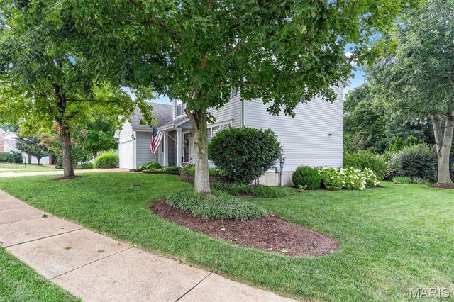 706 Summer Top Circle, Fenton, MO 63026