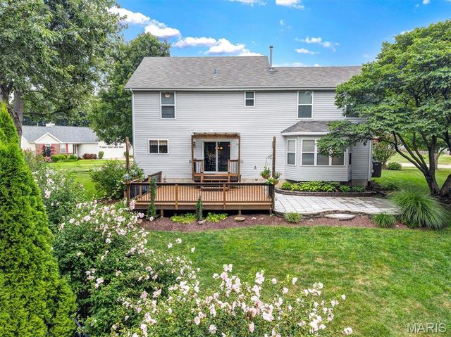 706 Summer Top Circle, Fenton, MO 63026