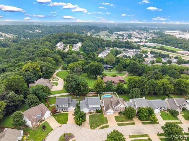 706 Summer Top Circle, Fenton, MO 63026