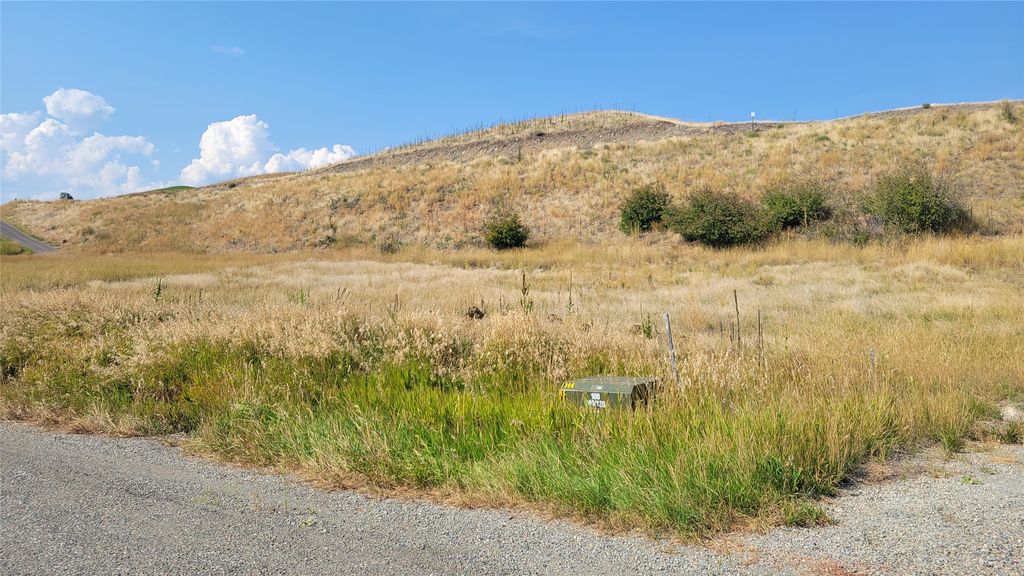 187 Heron Road, Eureka, MT 59917 photo 2
