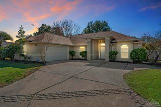 6005 Chandelle Cir, Pensacola, FL 32507