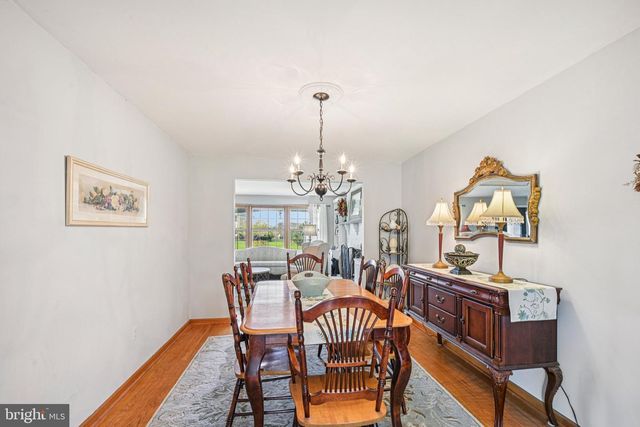 25618 MOUNT PLEASANT RD, Columbus, NJ 08022