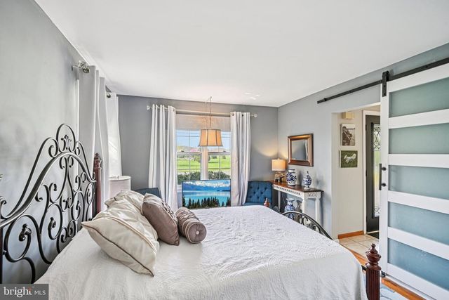 25618 MOUNT PLEASANT RD, Columbus, NJ 08022