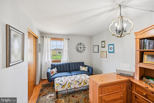 25618 MOUNT PLEASANT RD, Columbus, NJ 08022