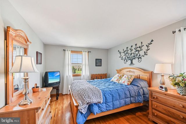 25618 MOUNT PLEASANT RD, Columbus, NJ 08022