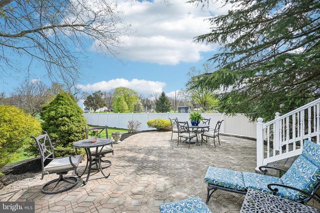 25618 MOUNT PLEASANT RD, Columbus, NJ 08022