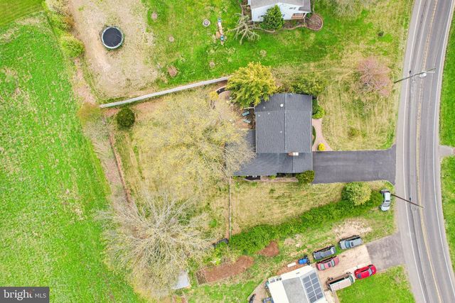 25618 MOUNT PLEASANT RD, Columbus, NJ 08022