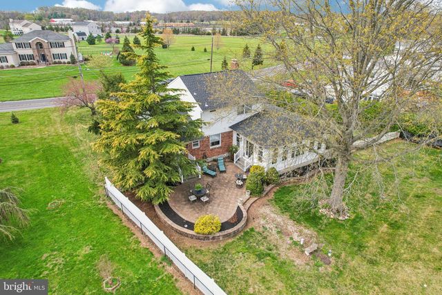 25618 MOUNT PLEASANT RD, Columbus, NJ 08022