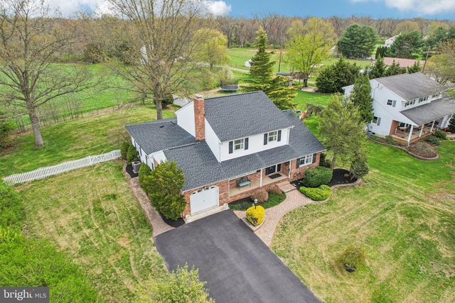 25618 MOUNT PLEASANT RD, Columbus, NJ 08022