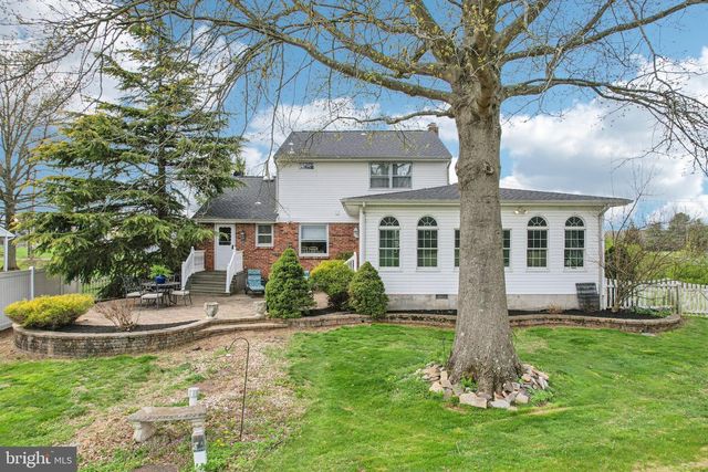 25618 MOUNT PLEASANT RD, Columbus, NJ 08022