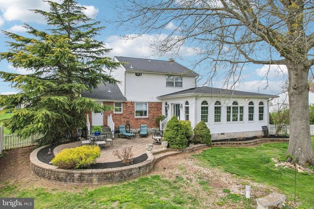 25618 MOUNT PLEASANT RD, Columbus, NJ 08022