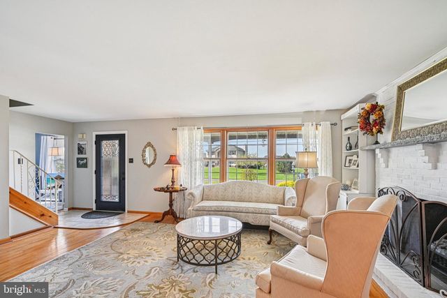 25618 MOUNT PLEASANT RD, Columbus, NJ 08022