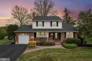 25618 MOUNT PLEASANT RD, Columbus, NJ 08022