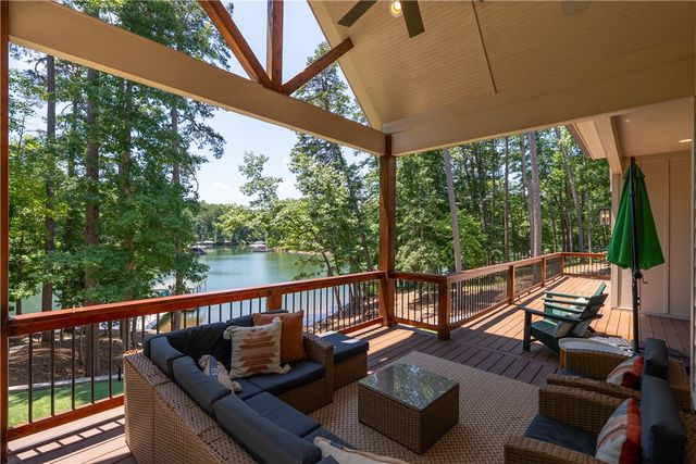 566 Riverstone Drive, Salem, SC 29676
