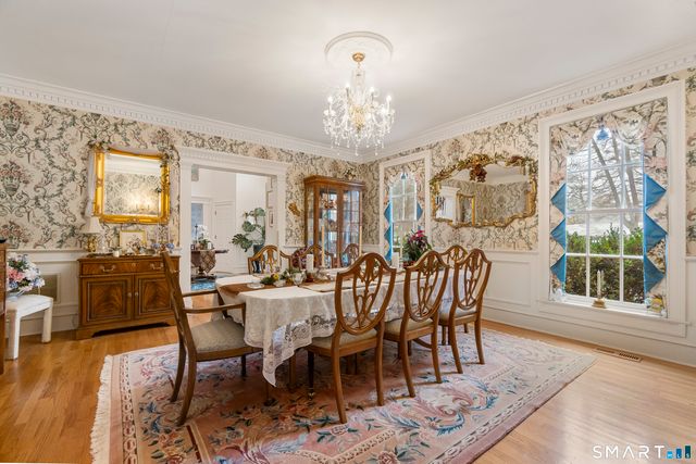 9 Perkins Road, Woodbridge, CT 06525