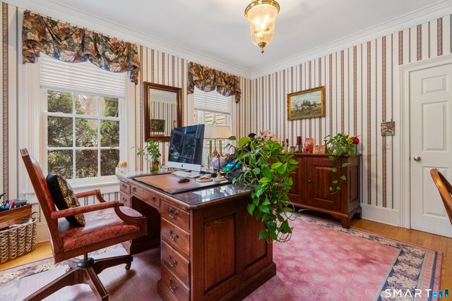 9 Perkins Road, Woodbridge, CT 06525