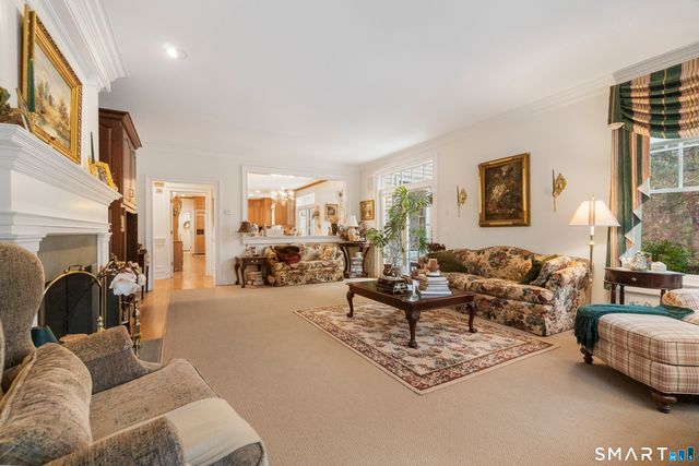 9 Perkins Road, Woodbridge, CT 06525