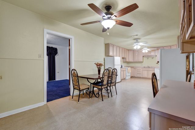800 N Bishop, San Marcos, TX 78666