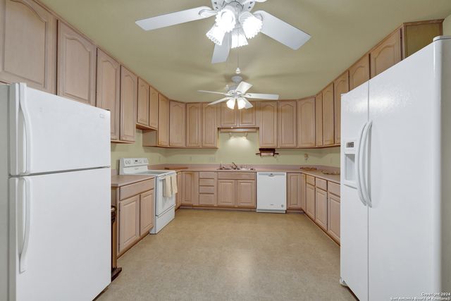 800 N Bishop, San Marcos, TX 78666