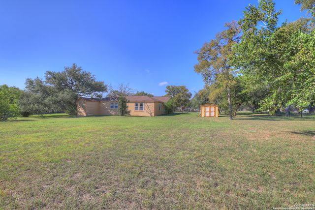 800 N Bishop, San Marcos, TX 78666