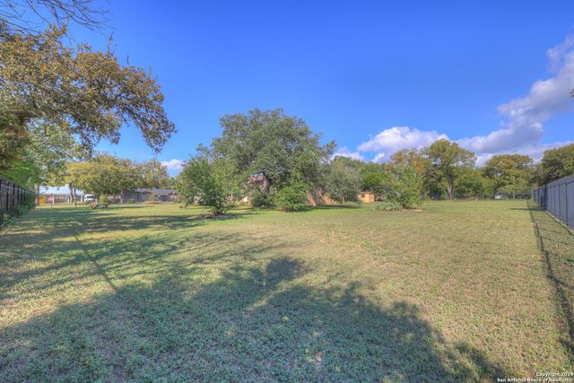 800 N Bishop, San Marcos, TX 78666