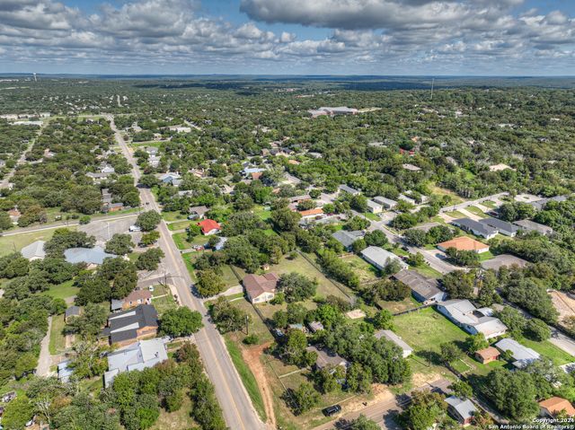 800 N Bishop, San Marcos, TX 78666