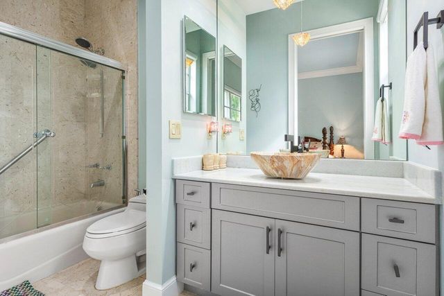 2540 Fairway Island Drive, Wellington, FL 33414