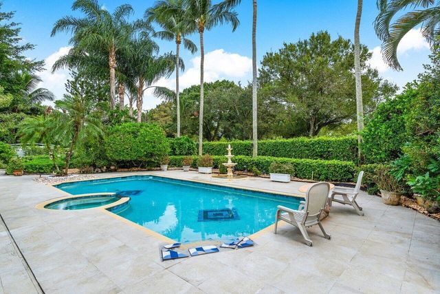 2540 Fairway Island Drive, Wellington, FL 33414